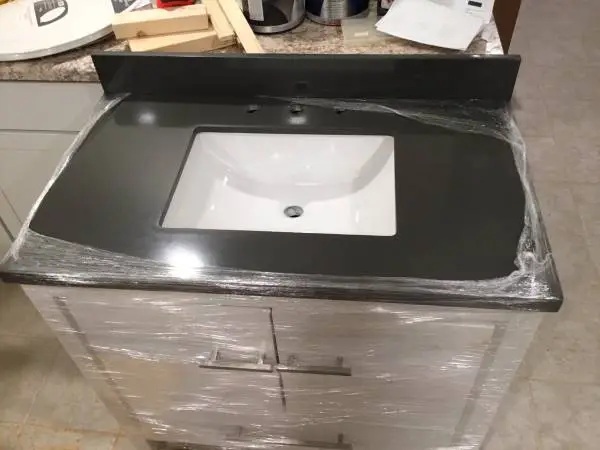 Azzuri Riley 37” Bathroom Vanity/ Gray Quartz Top