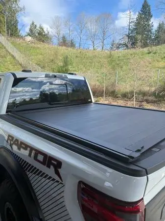Ford Raptor Retrax XR bed cover (f150 short bed 5.5’)