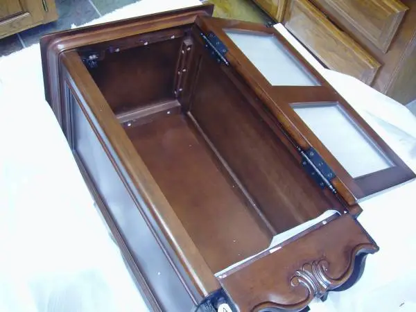 Linen Cabinet -- 18 Colonial Style