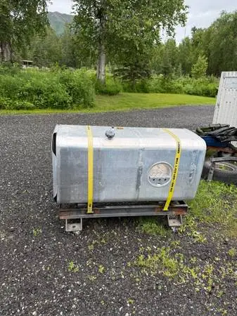 Fuel tank 200 Gallon