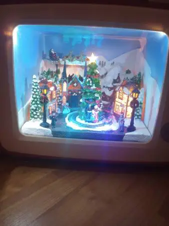 Amimated TV Christmas Scene