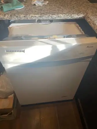 Amana Dishwasher- excellent