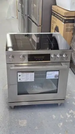 Brand new Bosch 800 series induction electric range