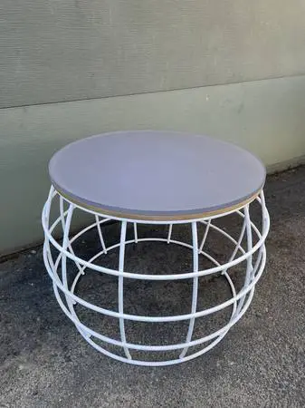 Round modern end table - White metal and grey glass top