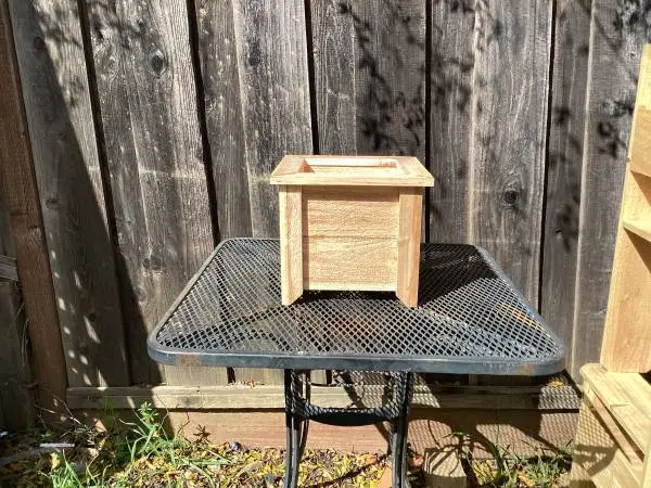 Cedar planter - 8 inch