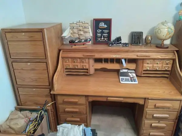 Oak roll top desk with drawers