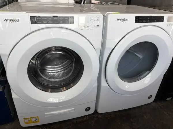 Whirlpool Front Load 4.5 CuFt Washer & Dryer Set *Can Stack