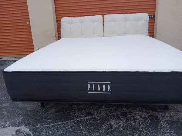 New King Plank Luxe Firm Supportive Mattress retail$1399