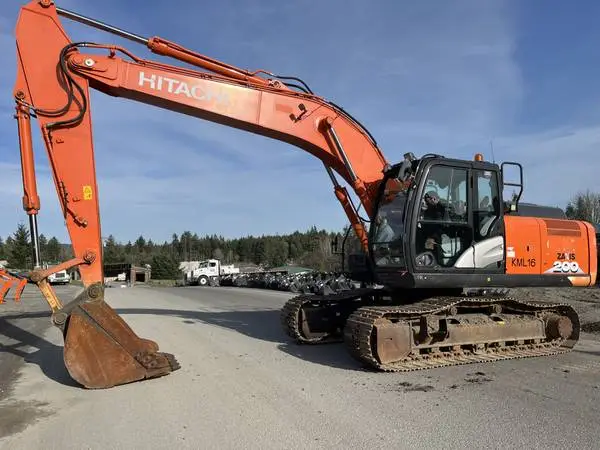 2019 HITACHI ZX200-6 excavator, HYDRAULIC PIN GRABBER & THUMB INCLUDED