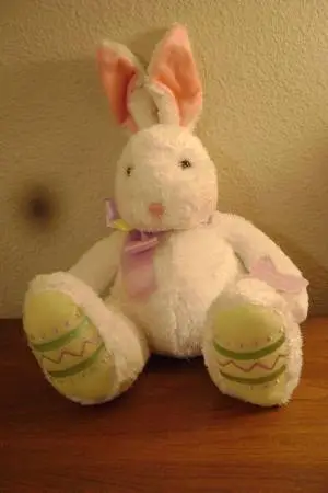 HALLMARK PLUSH WHITE EASTER BUNNY TOY, NEW