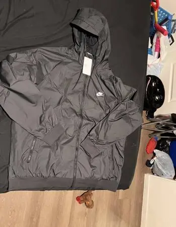 XXL NIKE  WINDRUNNER NEW