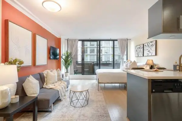 Executive Fully Furnished Bachelor Suite with Separate Sleeping Alcove