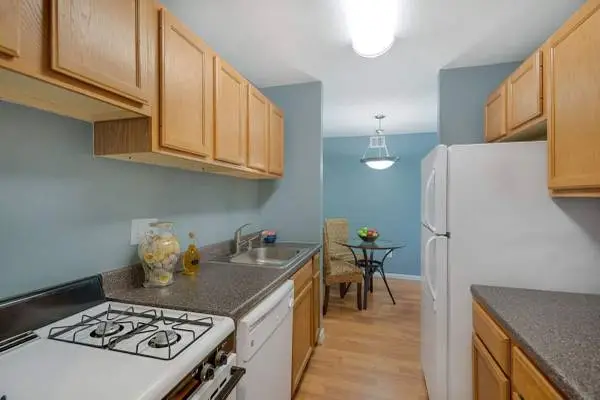 Limited Availability! 2 BR in Prime Location-Near Metro & Airport