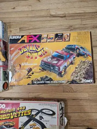 HO Slot Car Sets
