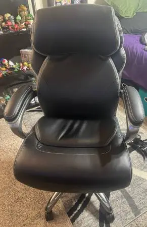 Serta Big & Tall Desk Chair - Like New