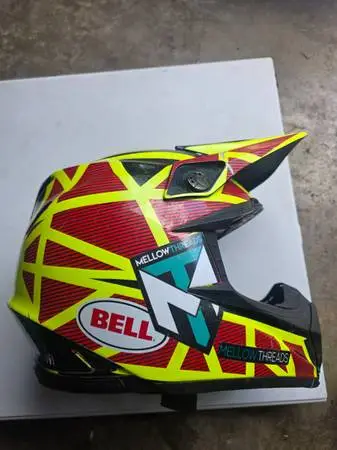 Bell Dirtbike helmet