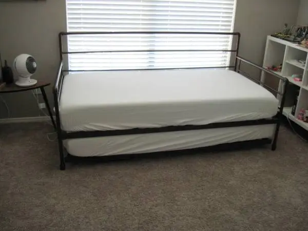 Wayfair couch/twin/queen trundle combo w/ 2 mattresses