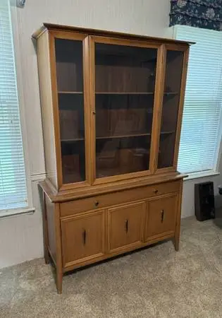Solid Wood Hutch (es) and Buffet (s) at Creative Bargains