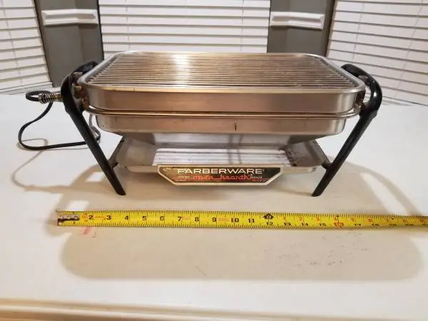 Farberware Electric Open Hearth Broiler, Used, 14 Dollars Cash Only