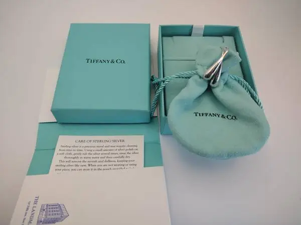 Vintage Sterling 925 Tiffany & Co tear drop earrings.