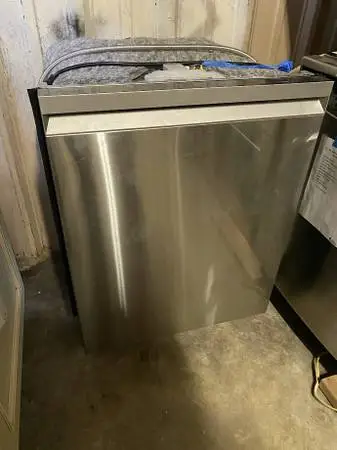 SS Samsung Dishwasher WiFi 15 Place Setting Model #DW80B707OUS Used