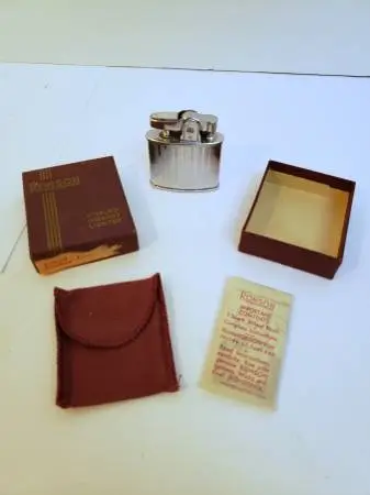 Vintage 1950s Ronson Fuel Lighter