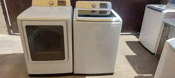 Samsung Top Load Washer And Gas Dryer