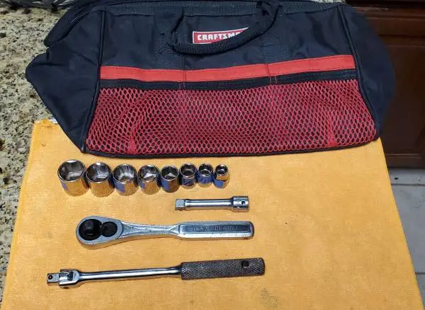 Craftsman USA 3/8 Ratchet and standard sockets in Craftsman bag