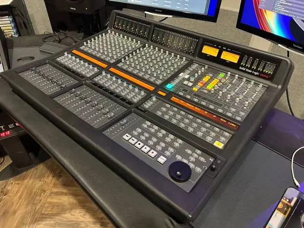 Solid State Logic Matrix 2 Delta 40-Input Analog Mixing Console 2020 -