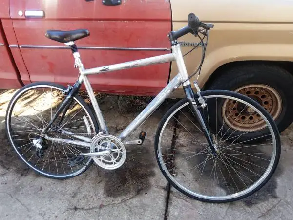 Alloy / Carbon fiber, 16-speed City Bike. Large 21.5 frame