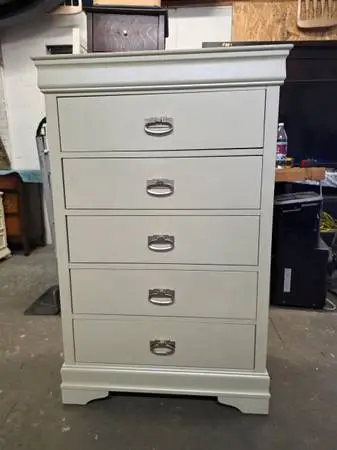 Modern Off White 5 Drawer Tallboy Dresser