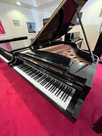 1981 Kawai GS-30 grand piano (6 1)...good condition