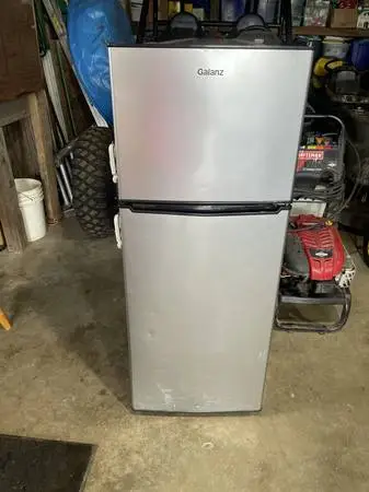 Galanz mini fridge