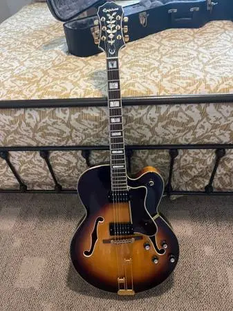 Epiphone Broadway AS mint cond