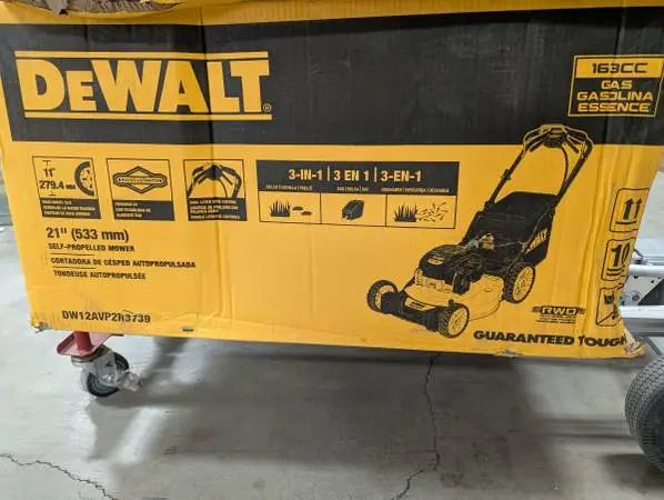 DeWalt Gasoline Lawnmower Self-propelled
