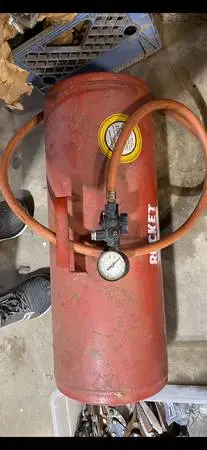 Air tank
