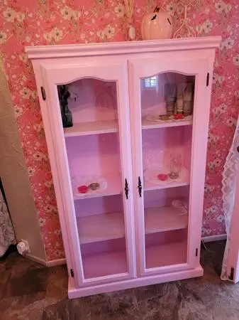 Cabinet solid wood pink