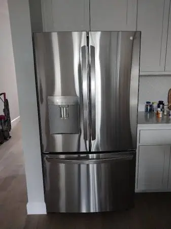 Price DropLG French Door Refrigerator only 2 years old