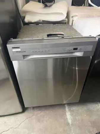 Open Box - Frigidaire FFBD2420US 24 Inch Full Console Built-In Dishwas
