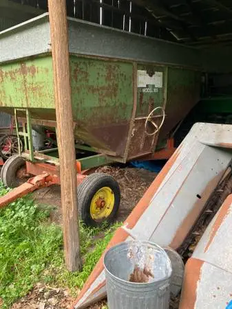 Grain box wagon, model 165