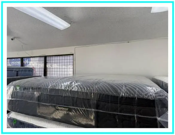 KING SIZE SIMMONS BEAUTYREST BLACK SERIES 3 PILLOW MATTRESS & BOX BED