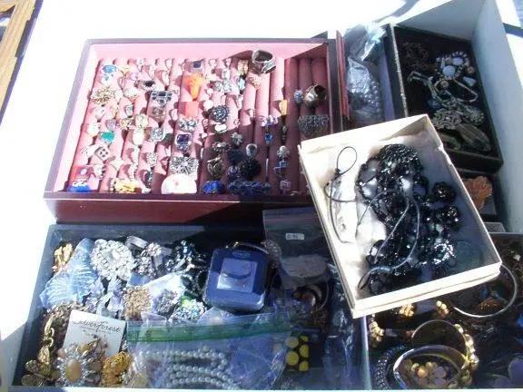 1000+ pieces of jewelry, modern, vintage, silver, costume, more...