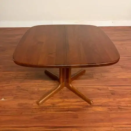 9 Different Dining Tables, Mid Century & More
