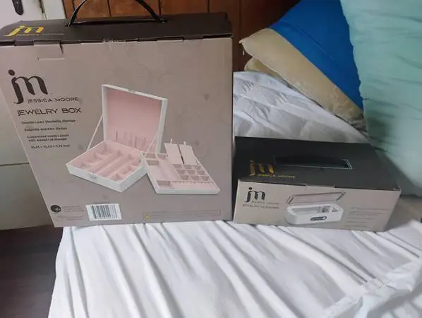 JESSICA MOORE-JEWLERY BOX, AND CLEANER- BRAND NEW