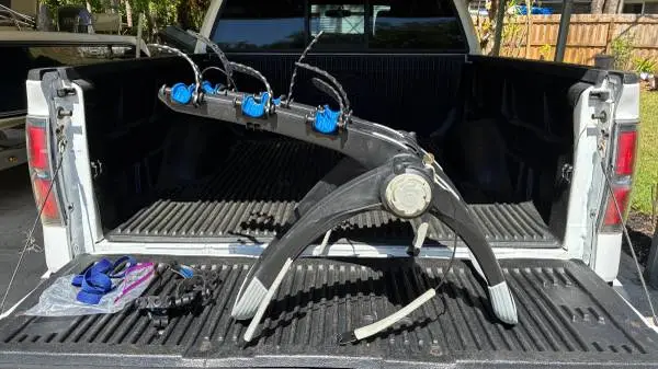 Thule Raceway Pro 3 Over-The-Trunk 3 Bike Carrier