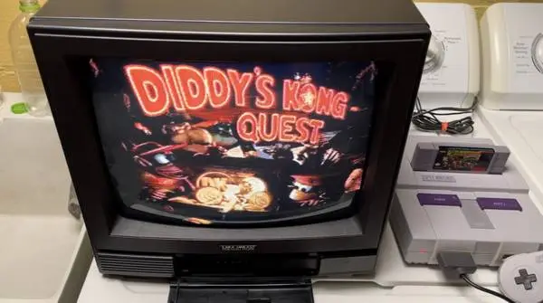 Megatron CTV-1371 (E) 13 TV CRT Gaming RF Television for Retro Video