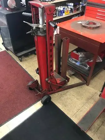 BISHMAN # 410 END LIFT JACK