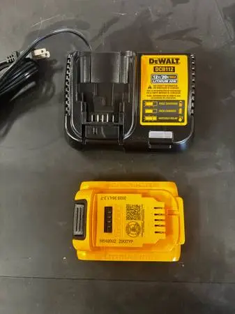 Dewalt Battery + Charger