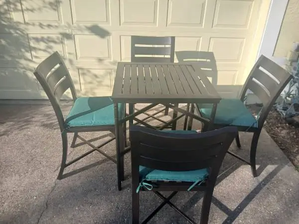 5 PIECE HIGH OUTDOOR PATIO TABLE SET WITH 4 BAR STOOLS