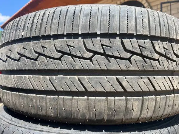 245/45/18 SUMITOMO SET OF 4